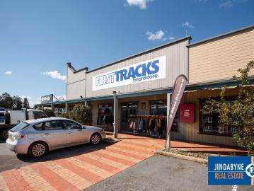 Jindabyne, Snowy River, Victoria - Parking