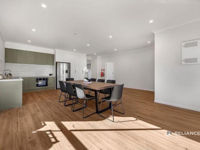 First Weeks Rent Free!