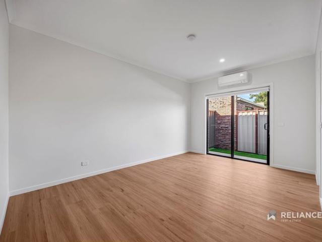 First Weeks Rent Free!