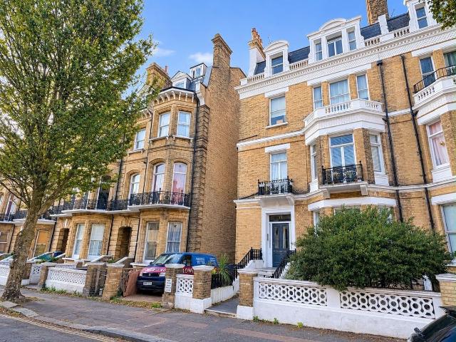 First Avenue, Hove BN3, 1 bed flat to rent, £1,300 pcm | PrimeLocation
