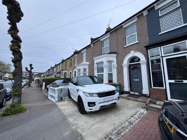 First Avenue, Manor Park E12, 4 bed terraced house to rent, £3,000 pcm | PrimeLocation