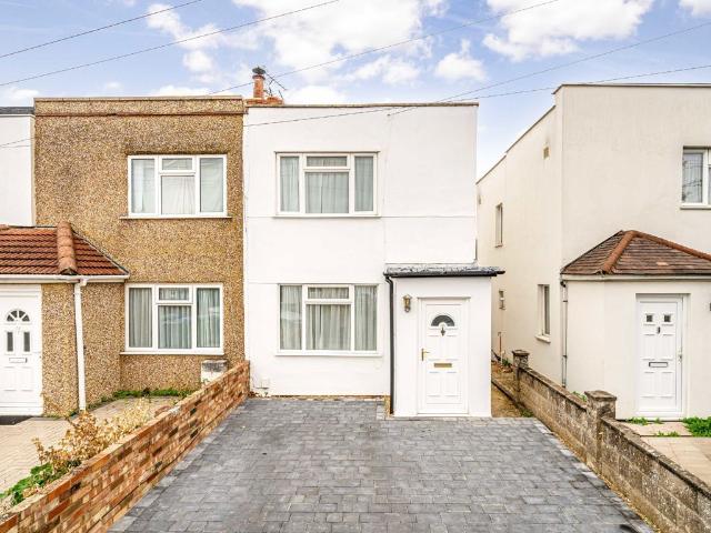 First Avenue, West Molesey KT8, 2 bed end terrace house to rent, £2,250 pcm | PrimeLocation