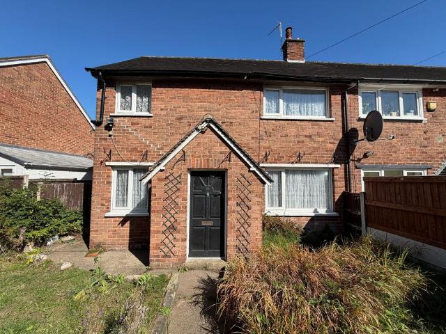 First Avenue, Wrexham LL11 3 bed semi detached house to rent £850 pcm £196 pw