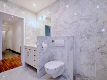 First class apartment with lovely decor and view directly over the Naschmarkt, Vienna Amsterdam Apartments for Rent