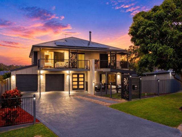 FIRST CLASS FAMILY LIVING ON A STANDOUT CORNER BLOCK WITH SIDE ACCESS!