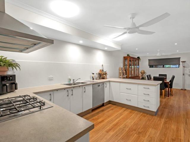 FIRST CLASS FRONDS VILLA