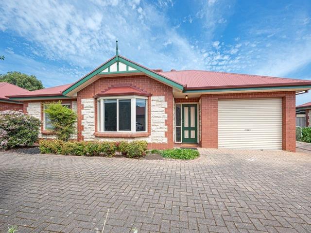 First Class Homette in a Blue Chip Location
