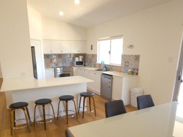 First class, near new, fully furnished family home ready to move in!