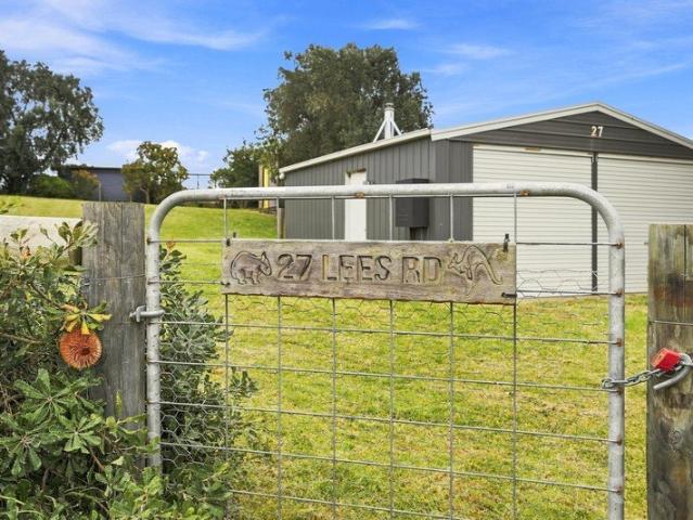 First Estate Gem With Double Shed and Inlet Views