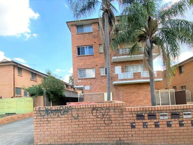 FIRST FLOOR UNIT