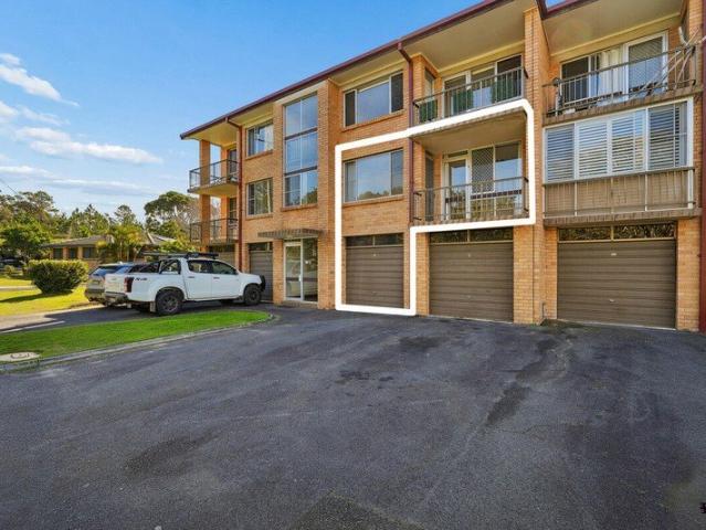 FIRST FLOOR APARTMENT IN THE HEART OF URUNGA