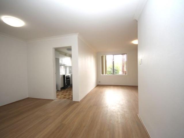 First Floor Apartment, Ideal Location