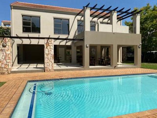 first floor apartment to let