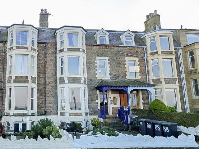 First Floor Flat, Sandylands. 2 bed apartment to rent £750 pcm £173 pw