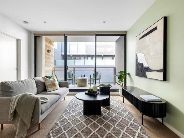 First Floor Flair With a Fabulous Lifestyle