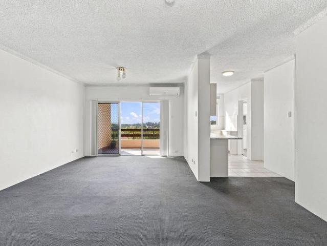 First floor living with sweeping skyline views