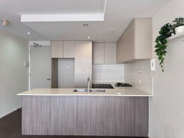 Convenient Apartment in the Heart of Edgewater