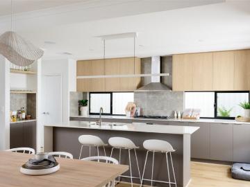First home buyer / Investors dream home and land package. Available now!