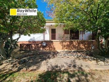 South Gundagai, Victoria - Parking, Equipped kitchen