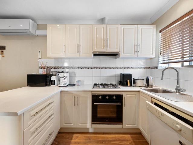First home, First investment, First opportunity Updated 2 Bedroom Unit