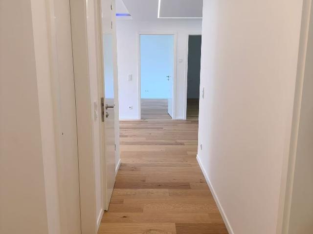First Occupancy close to lake! 4 room flat, 2 balconies, Schlachtensee, Berlin Amsterdam Apartments for Rent