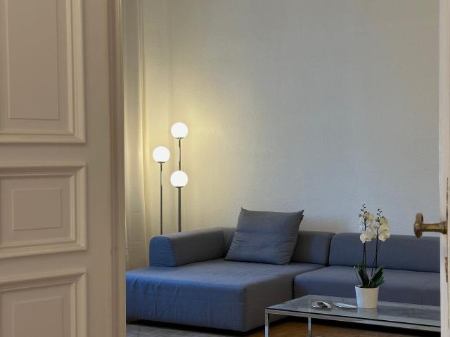 First Occupancy After Modernization: Apartment with Marble Bathroom & 2 Bedrooms, Berlin Amsterdam Apartments for Rent