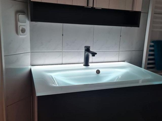 First occupancy after refurbishment: 3 room ground floor apartment with fitted kitchen in 21403 Wendisch Evern