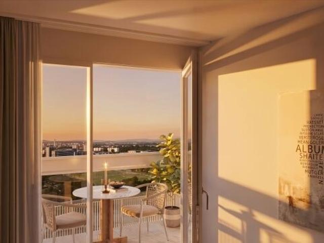 FIRST OCCUPANCY High up Living at SKY Stettbach