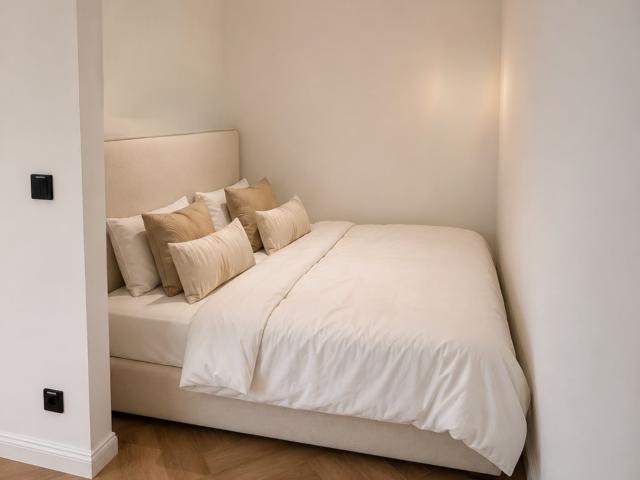 First Occupancy: Luxuriously furnished fully furnished Apartment in Pempelfort