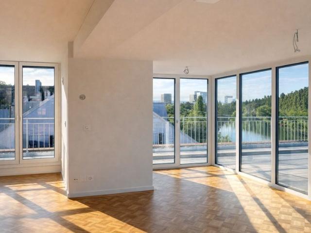 FIRST RENTAL 3.5 room attic apartment, 8049 Zurich for rent