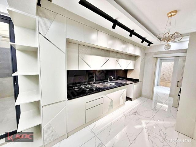 FISTIKLIK'TA GENİŞ BALKON YER.ISITMA KAT VE CEPHE SEÇ.LÜX 3.5+1