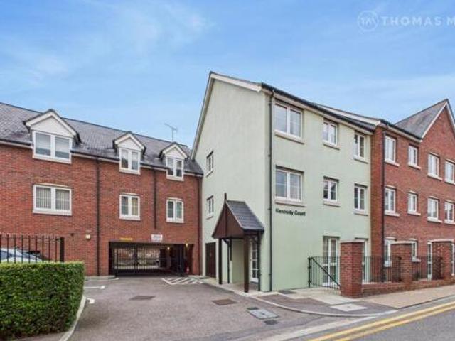 Fish Hill, Royston, 1 Bedroom Apartment