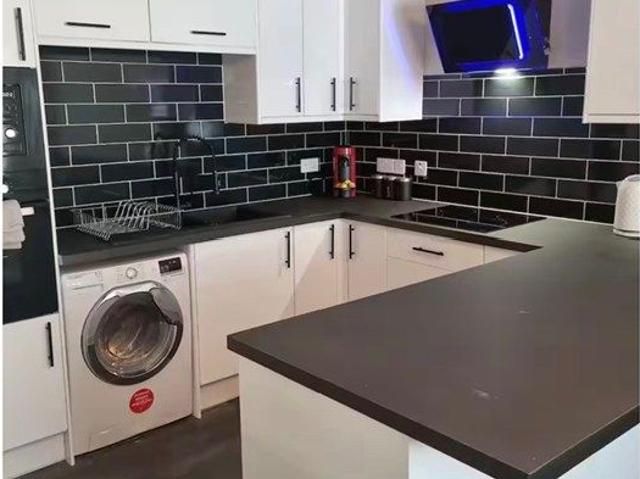 Fish Strand Hill, Falmouth TR11, 3 bed flat to rent, £1,400 pcm | PrimeLocation