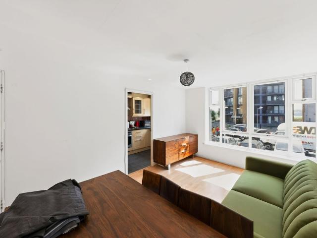 Fishguard Way, London E16, 1 bed flat to rent, £1,500 pcm | PrimeLocation