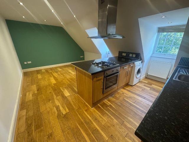 Fishers Green Road, Stevenage SG1, 2 bed flat to rent, £1,500 pcm | PrimeLocation