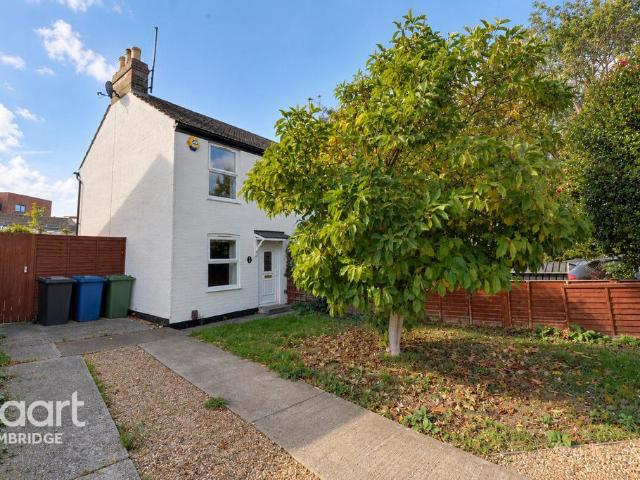 Fishers Lane, CAMBRIDGE 2 bed semi detached house to rent £1,500 pcm £346 pw