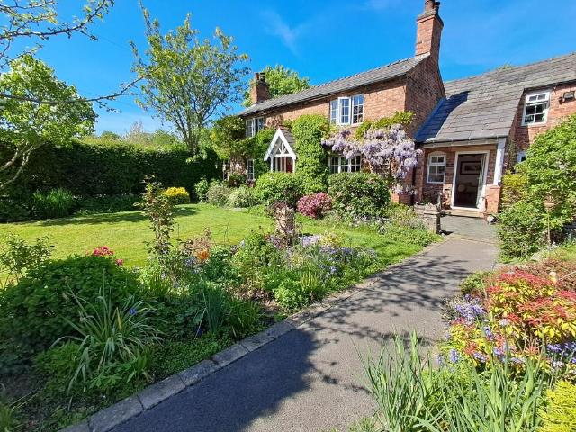 Fishers Lane, Burland CW5 4 bed detached house to rent £1,800 pcm £415 pw