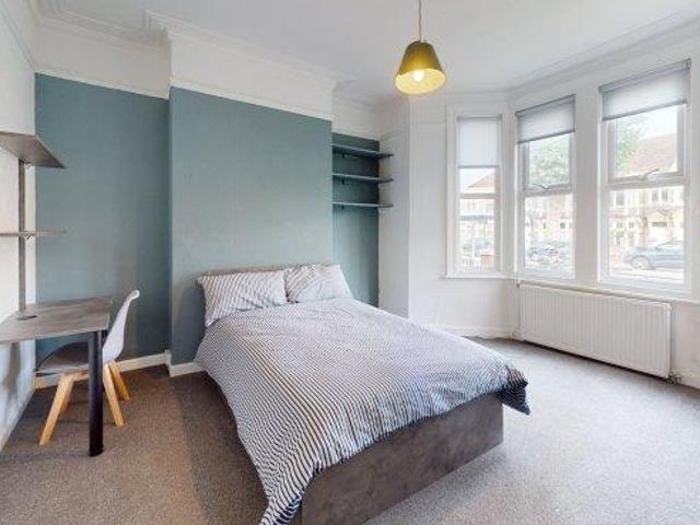 Fishponds Road 6 bed house share to rent £3,642 pcm £840 pw