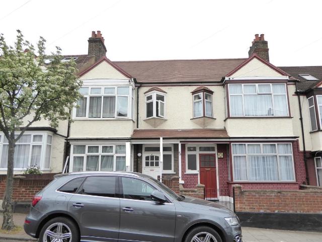 Fishponds Road, Tooting Bec SW17, 4 bed terraced house to rent, £3,300 pcm | PrimeLocation