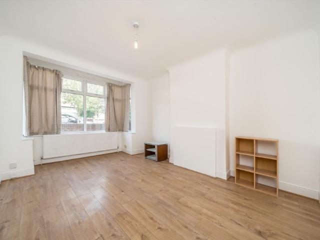 Fishponds Road, SW17, London