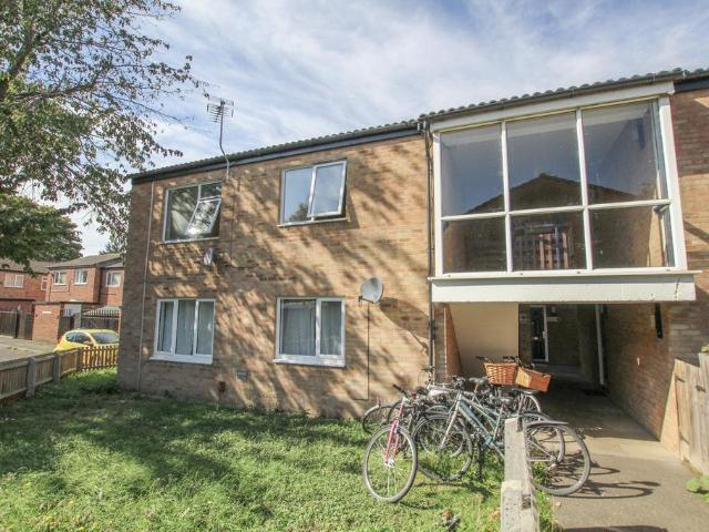 Fison Road, Cambridge 1 bed flat to rent £1,100 pcm £254 pw
