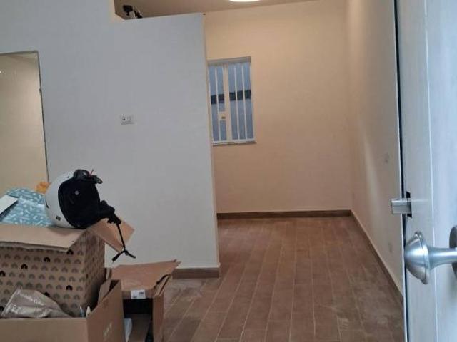 Fittasi monolocale a Napoli via Montedonzelli, 21, Arenella