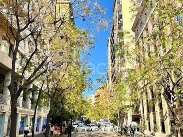 Fittasi appartamento a Napoli, Porto Municipio