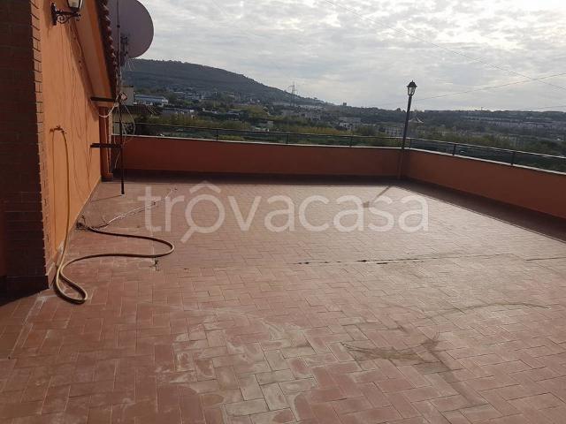 Fittasi appartamento a Pozzuoli