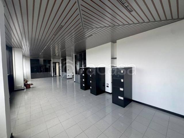 Fittasi palazzo a Benevento via Angelo Mazzoni