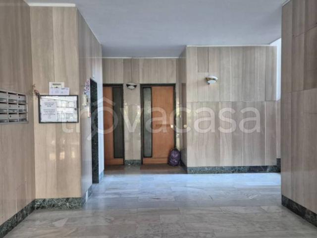 Fittasi trilocale a Napoli, Fuorigrotta