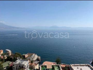 Fittasi trilocale a Napoli, Posillipo