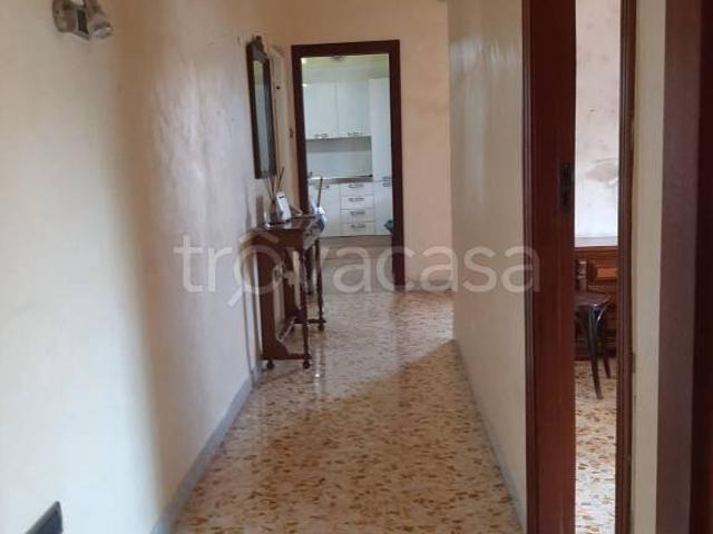 Fittasi trilocale a Ercolano via Luigi Palmieri, 21