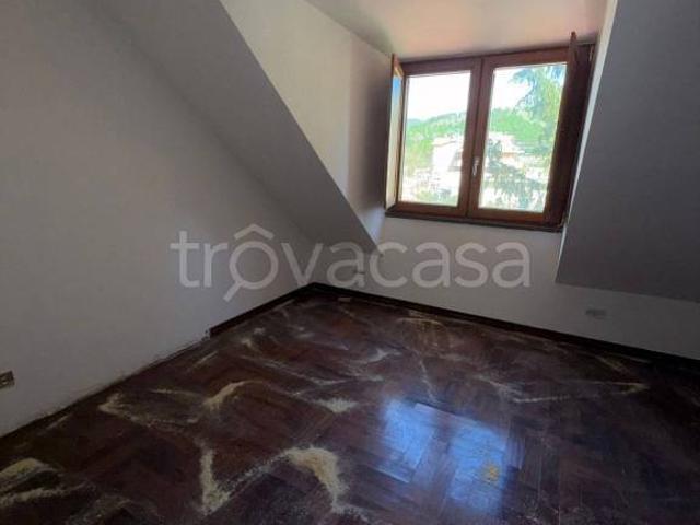 Fittasi villa bifamiliare a Baronissi via Francesco Napoli