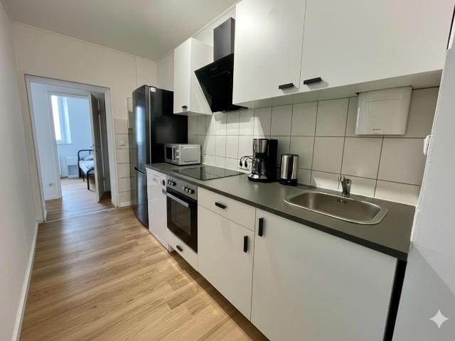 Fitter's apartment / employee accommodation for up to people – fully furnished, Krefeld Amsterdam Apartments for Rent